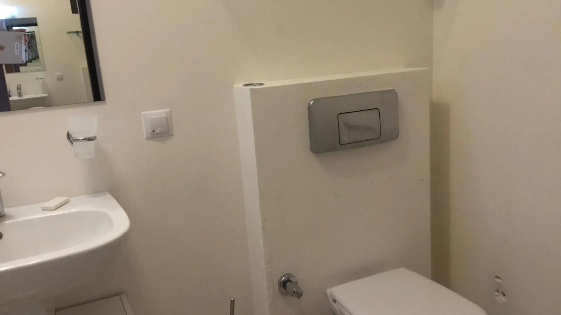 Studio Pilot Otel İzmir 0*,